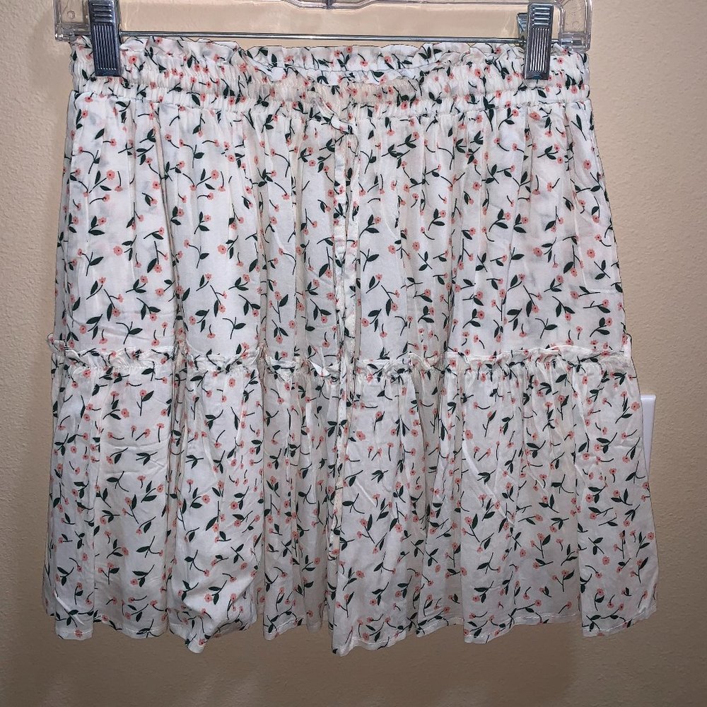 Princess Polly White Skirt with Light Pink and Green Flowers - Size 6